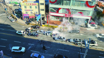 [사진] 부산 택시 추락사고로 8명 사상