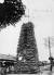 1926년 군산항 축항 기공식을 기념하기 위해 쌀가마니로 만든 탑. 사진 군산근대역사박물관