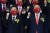 이재명 더불어민주당 대선후보(왼쪽)와 윤석열 국민의힘 대선후보가 3일 오전 서울 한국거래소에서 진행된 2022년 증권·파생상품시장 개장식에 참석해 기념촬영을 하고 있다. 김경록 기자