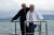 푸틴(오른쪽) 대통령과 알렉산드르 루카셴코 벨라루스 대통령이 지난 5월 29일 정상회담을 마치고 흑해 연안에서 함께 요트를 타고 있다. [AP=연합뉴스]