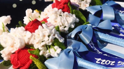 베이징올림픽 메달 따면 한땀한땀 '뜨개질 꽃' 받는다