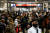 3일(현지시간) 마이애미 공항에서 비행기를 기다리고 있는 사람들. [AFP=연합뉴스]