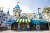 5월 5일 어린이날 개장을 앞둔 레고랜드 코리아. '레고캐슬(사진)'을 비롯한 7개의 테마 공간과 40여 개의 놀이기구, 레고 호텔 등이 들어선다. 한국에 처음 상륙하는 글로벌 테마파크다. 사진 레고랜드 코리아