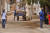 세네갈 어느 마을 사람들은 항상 식량이 부족했고 언제 비가 내릴지 모르는 데서 오는 근심도 있었다. 그러나 주민들은 누구보다 행복했으며 더 친밀하고 보람 있는 공동체 생활을 했다. [사진 pixabay]