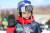 구아이링이 지난해 3월 미국 콜로라도주 아스펜에서 열린 프리스타일 스키 월드컵 대회에서 카메라를 향해 손을 흔들고 있다. [AP=연합뉴스] 