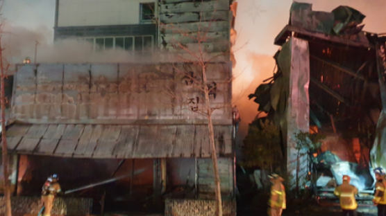 거제 모델하우스 화재, 인근 건물로 번져…530명 대피