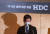 정몽규 HDC현대산업개발 회장이 17일 HDC현대산업개발 서울 용산사옥 대회의실에서 광주광역시 아파트 공사장 붕괴 사고에 대해 사과하고 있다. 정 회장은 사퇴 의사를 밝혔다. 장진영 기자