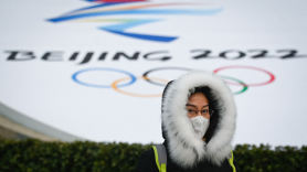 올림픽 개막 앞두고 논란 가열, 오미크론 그리고 해킹