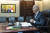 조 바이든 미국 대통령이 21일(현지시간) 백악관에서 기시다 후미오 일본 총리와 화상으로 정상회담을 하고 있다. [AP=연합뉴스]
