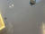 지난 20일 촬영된 아크로서울포레스트 디타워 건물 로비 층의 천장 균열. 독자 제공