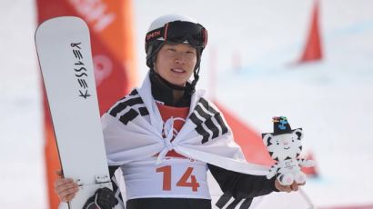평창올림픽 은메달리스트 이상호, 스노보드 월드컵 첫 금메달