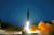 북한 노동신문은 지난 11일 극초음속 미사일 시험발사를 진행해 '성공'했다고 12일 보도했다. [노동신문=뉴스1]