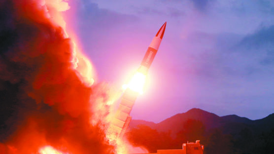  [속보] 북한 “어제 지대지 전술유도탄 시험발사”…김정은 불참
