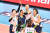 28일 인천 삼산월드체육관에서 열린 흥국생명전에서 득점을 올린 뒤 기뻐하는 현대건설 선수들. [사진 한국배구연맹]