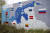 독일에 있는 노르트 스트림2 가스관 종착점에 있는 표지판. 이 가스관은 러시아에서 빌틱해를 지나 독일로 연결된다. [AP=연합뉴스]