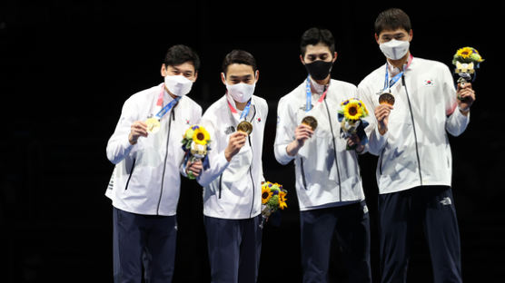 베이징올림픽 메달리스트, 마스크 벗고 시상대 오른다