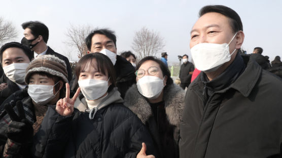 “사드 추가”“중국인 건보 해결”…다시 반중 노선 강조하는 尹, 왜?