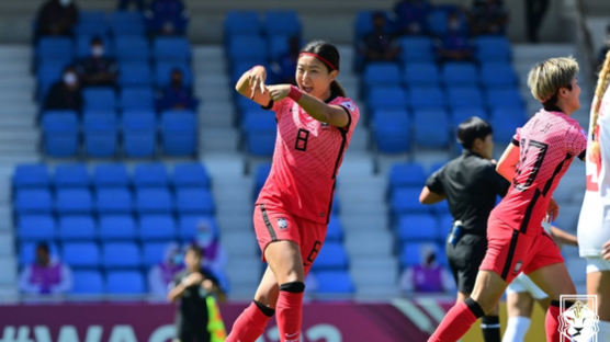 한국 여자축구 사상 첫 아시안컵 결승 진출