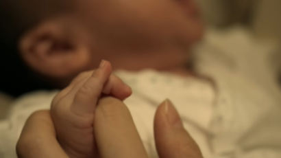 아기받는 의사가 산모 이름 모른다…첫 '내밀 출산'에 日발칵 [도쿄B화]