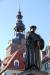 독일 아이슬레벤. 루터는 이곳에서 숨졌다. 아이슬레벤 시청사 앞 광장에 세워져 있는 마르틴 루터의  동상.