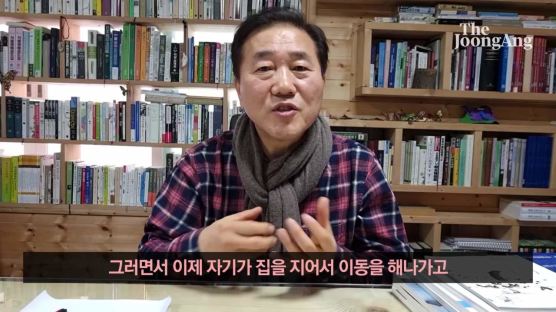 [권혁재 핸드폰사진관] 다들 집 한 채 정도는 있잖아요. 날도래 애벌레