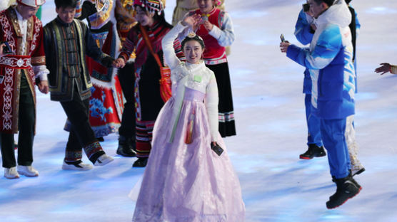 "한국, 중국에 분노했다"…올림픽 한복 논란, 외신도 상세 보도