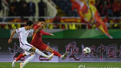 [중국읽기] 축구 앞에만 서면 한없이 작아지는 중국