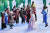 4일 오후 중국 베이징 국립경기장에서 열린 2022 베이징 겨울올림픽 개회식에서 한복을 입은 한 공연자가 손을 흔들고 있다. 연합뉴스