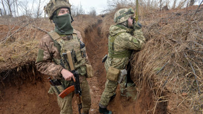 [이 시각] 러 우크라이나 포위 병력 전진 배치, 전쟁 위기 고조