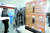 (안동=뉴스1) 공정식 기자 = SK바이오사이언스가 국내에서 위탁 생산한 노바백스 코로나19 백신이 9일 오전 경북 안동시 풍산읍 SK바이오사이언스 안동공장에서 수송차량으로 옮겨지고 있다. 뉴스1