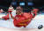 베이징올림픽 남자아이스하키 중국과 미국전에서 몸을 날리는 중국 골리 스미스. [로이터=연합뉴스]