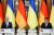 젤렌스키 우크라이나 대통령과 숄츠 총리가 14일 회담 후 기자회견을 하고 있다.[로이터=연합뉴스]