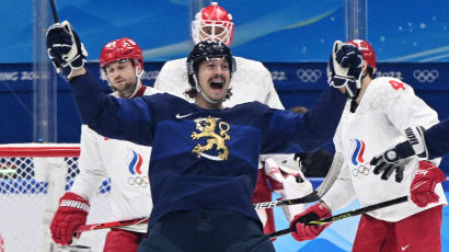 핀란드 아이스하키, ROC에 2-1 역전승...올림픽 첫 金
