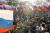 지난 2018년 크림반도 세바스토폴에서 열린 크림반도 합병 4주년 기념행사에서 푸틴 대통령의 연설에 환호하는 시민들. [EPA=연합뉴스]