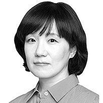 한국형 여혐의 출발…페미니즘은 어쩌다 공공의 적이 되었나 [양성희의 퍼스펙티브] | 중앙일보