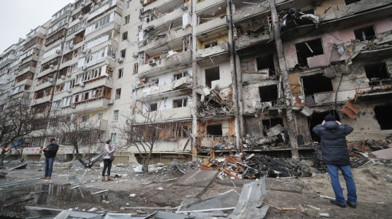 [LIVE] 러시아,우크라이나 침공 실시간 업데이트…키예프 함락 초읽기
