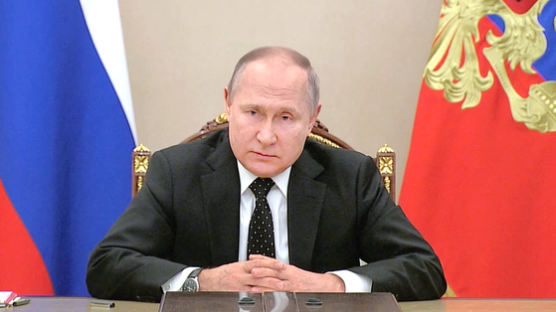 푸틴의 핵카드, 안전장치 풀렸다…"도박 즐기는 그, 오판할 수도"