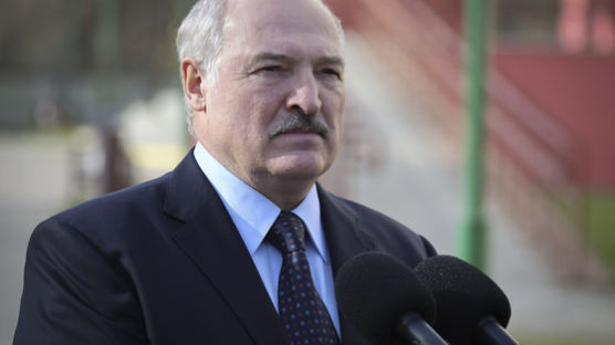 벨라루스 대통령 "러시아 군사행동에 합류 안 할 것"...속내는?