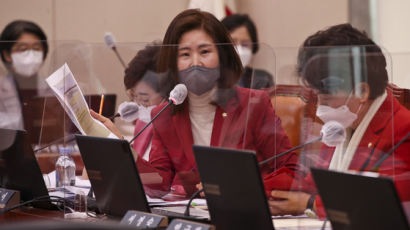 김미애 “한국 코로나19 세계 1위, 文정부 어딨냐”