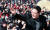 윤석열 국민의힘 대선후보가 6일 오전 서울 중구 마장로 동대문디자인플라자(DDP) 앞에서 열린 유세에서 지지를 호소하고 있다. 김상선 기자
