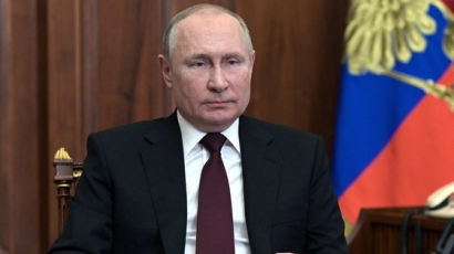 푸틴의 경고 "러 제재는 선전포고…군사 파괴작전 거의 끝나" 