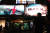 영화 '스파이더맨: 노 웨이 홈'은 세계적인 흥행 돌풍을 일으키며 팬데믹 후 최고 흥행 기록을 세웠다. 사진은 지난해 12월 21일 서울의 한 영화관. [연합뉴스]