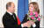 블라디미르 푸틴 러시아 대통령(왼쪽)과 알리나 카바예바. [AP 연합뉴스]
