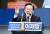  이재명 더불어민주당 대선 후보가 7일 부산 중구 광복로에서 열린 유세에서 지지를 호소 하고 있다. 송봉근 기자