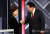 지난 2일 서울 여의도 KBS에서 열린 20대 대선 방송토론회에서 윤석열 국민의힘 후보(오른쪽)가 심상정 정의당 후보와 인사를 나누고 있다. 연합뉴스 