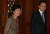 2012년 12월 28일 당시 이명박 대통령과 박근혜 당선인이 청와대에서 회동하고 있는 모습. 중앙포토