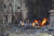 현지 시각으로 20일 우크라이나 키이우의 한 건물 인근에서 러시아 미사일 공격으로 인한 화재가 일어났다. EPA=연합뉴스