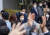 지난해 사면된 박근혜 전 대통령이 24일 서울 강남구 삼성병원에서 퇴원 하고 있다. 강정현 기자