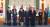 2019년 7월 25일 오전 문재인 대통령(가운데)이 청와대 본관 충무실에서 신임 검찰총장이던 윤석열 당선인에게 임명장을 수여한 뒤 기념사진을 찍었다. [청와대사진기자단]