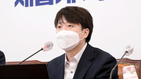 국힘 김예지, 장애인에 무릎꿇고 사과...이준석은 "불법 시위"